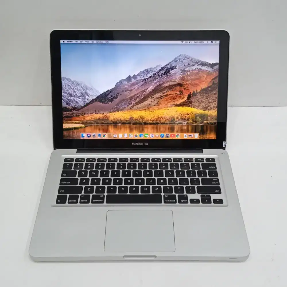 MacBook Pro 2011 13- inch Core i5 RAM 8/ SSD 256 GB
