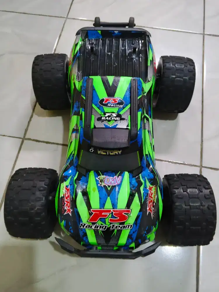 RC Racing Victory Monster Truck  Brushless 1/10