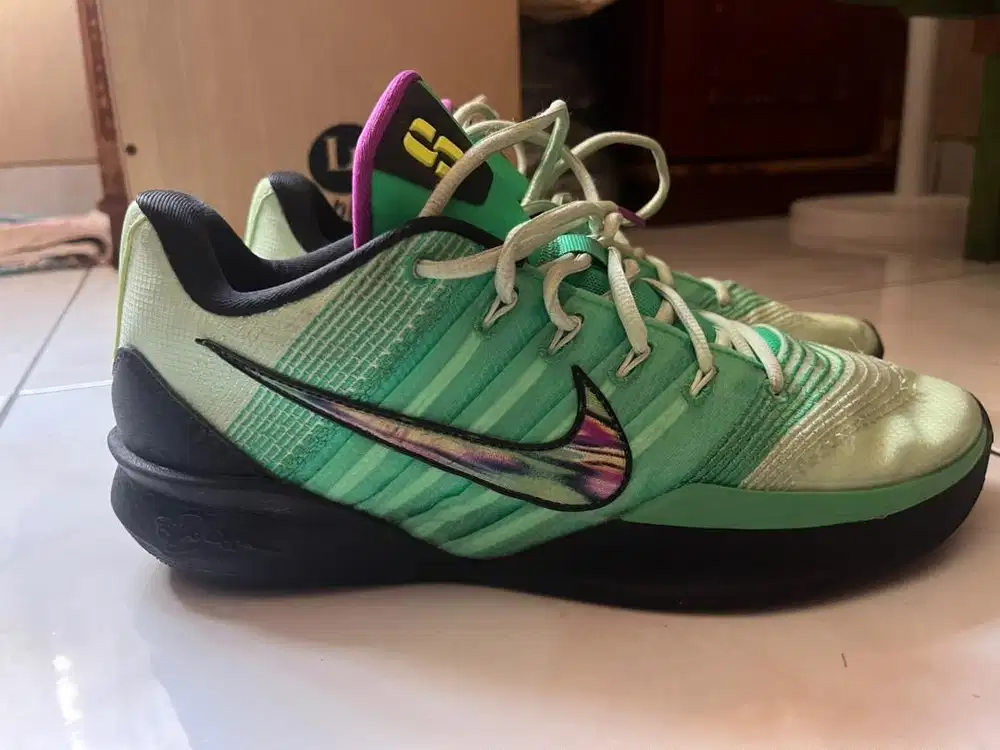 sepatu basket nike sabrina 3