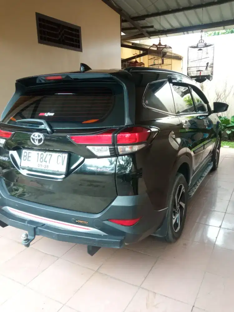Di jual Toyota Rush TRD Sportivo, manual th 2018