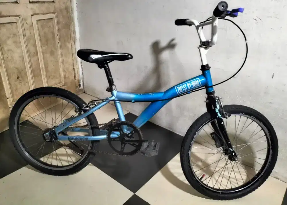 Sepeda BMX ukuran 20 kondisi normal