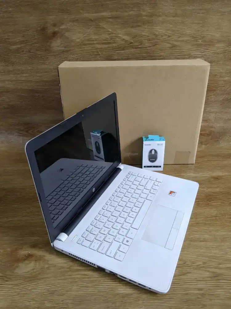 Laptop Hp Ram 8GB bonus Mouse Siap pakai