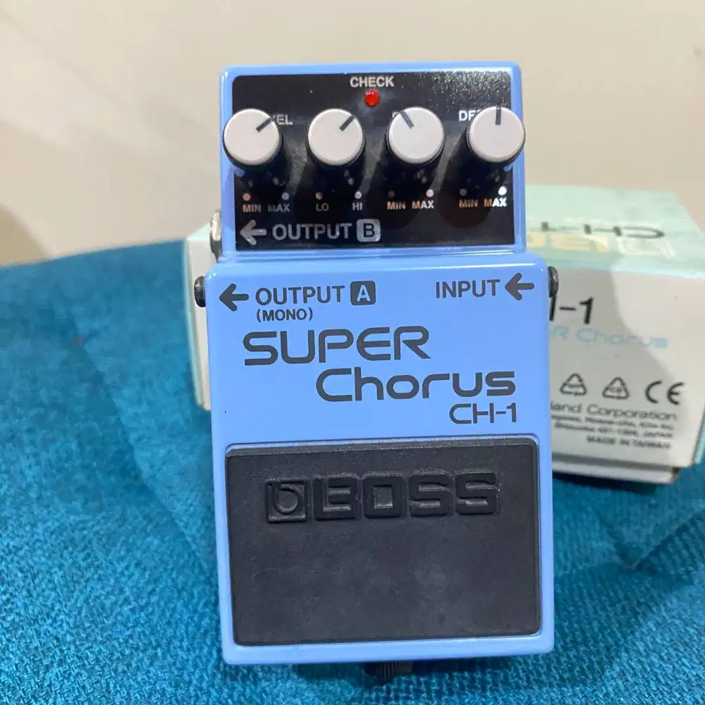 Jual Efek Gitar BOSS Super Chorus CH-1 mulus jarang pakai