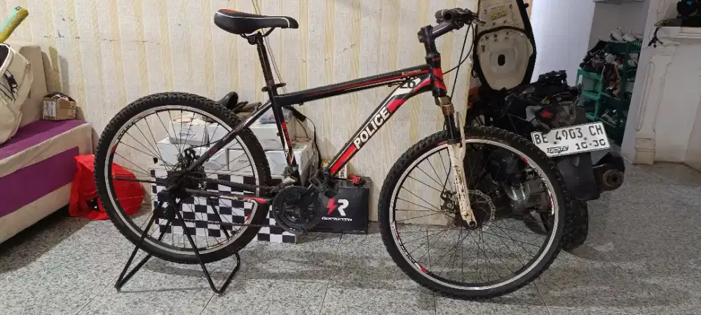 Sepeda MTB police Edmonton