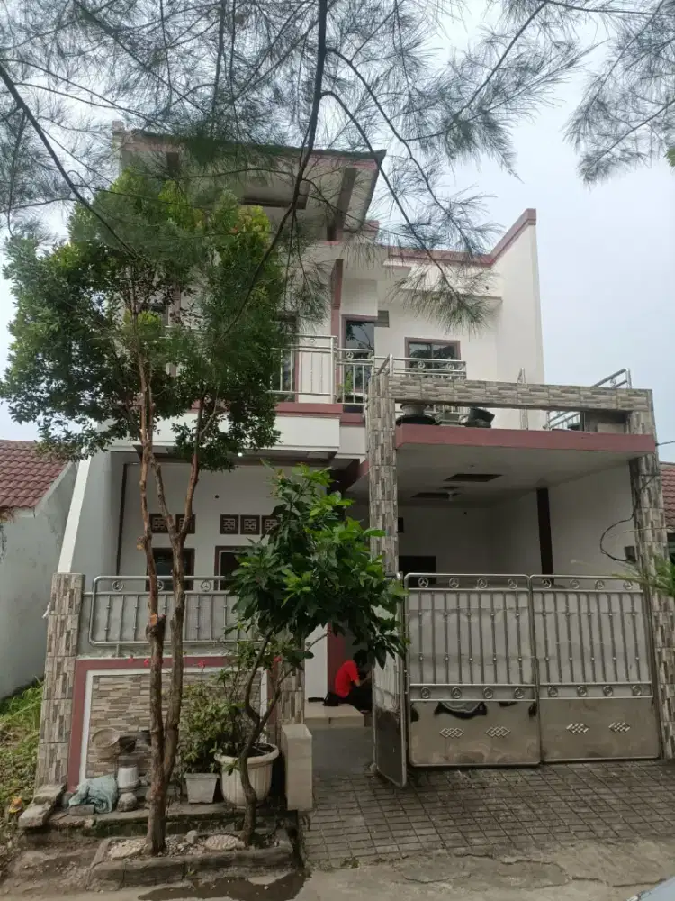 Rumah 2 Lantai Dijual