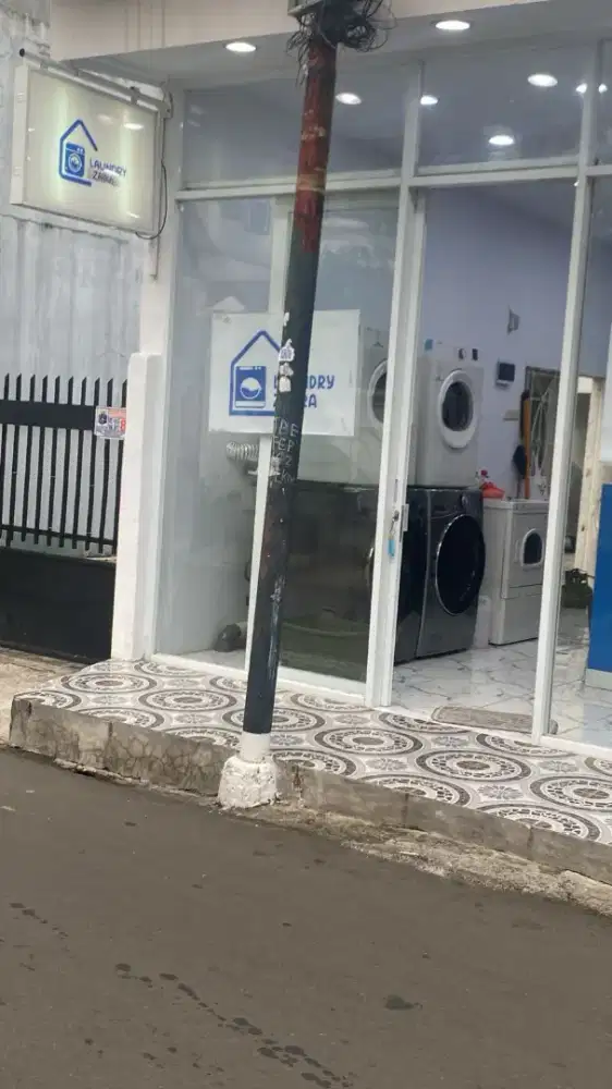 Di jual laundry  siap pakai usaha