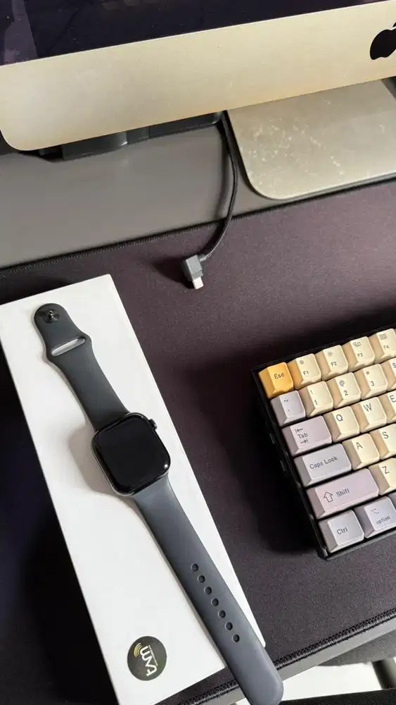 Apple Watch Series 10 42mm Jetblack Ibox Fullset Mulus