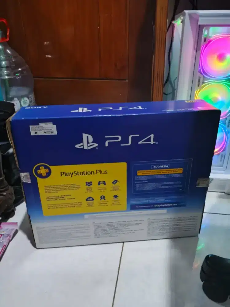 Ps4 Slim 1TB Masih bagus