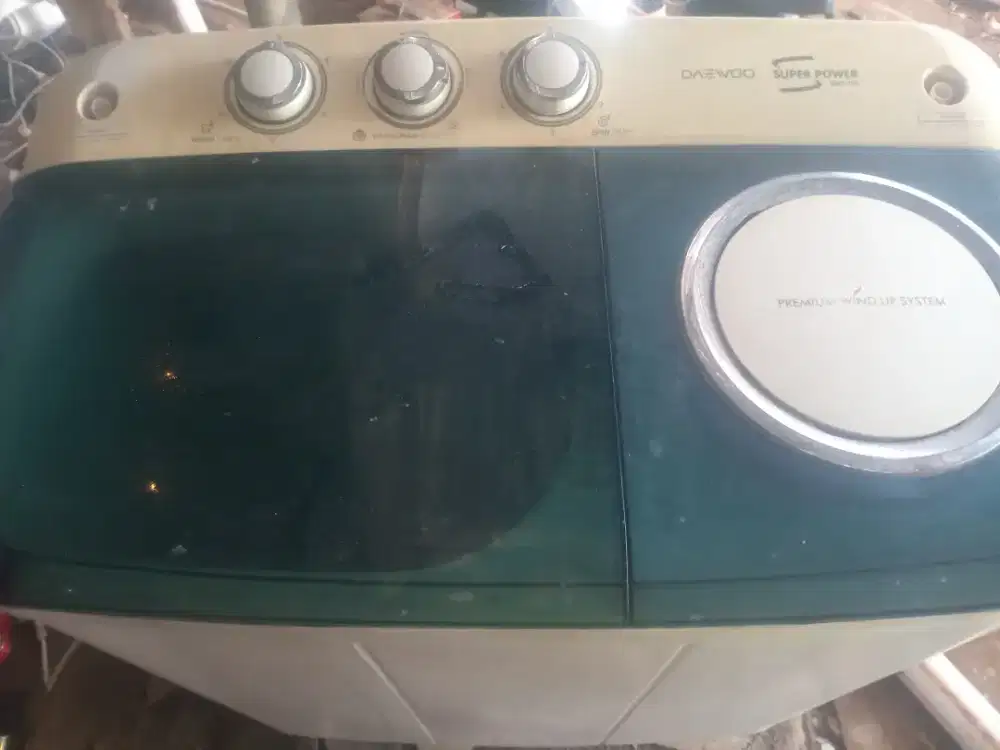 Di jual mesin cuci 2 tabung kapasitas 7kg siap pakai