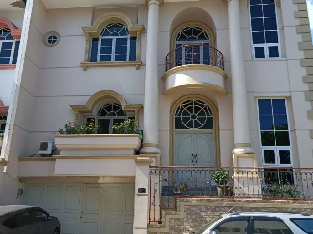 Dijual rumah ada kos-kosan 6kamar di Villa Gading Indah Jakarta Utara