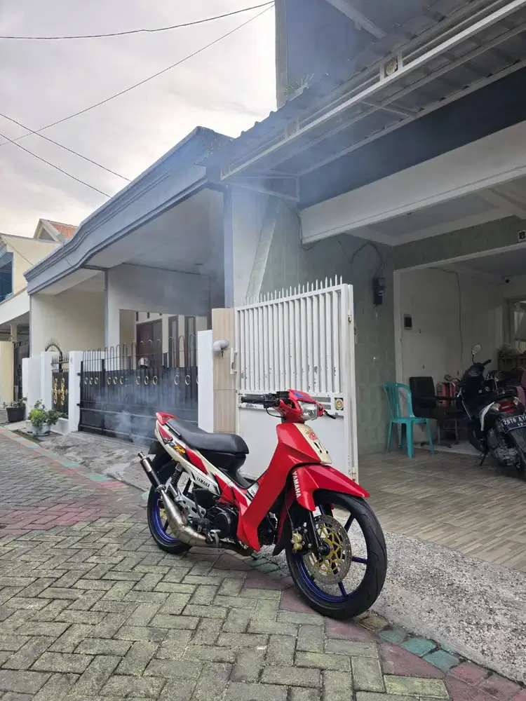 Fiz r 2003 merah putih