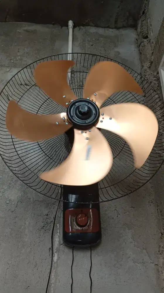 Dijual kipas Advance 18 Jarang pake