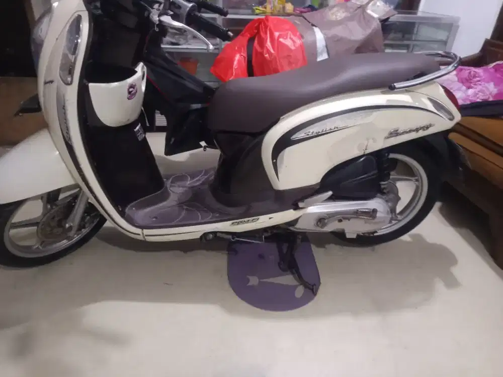 Dijual honda scoopy fi tahun 2013 B DKI Jakarta Selatan