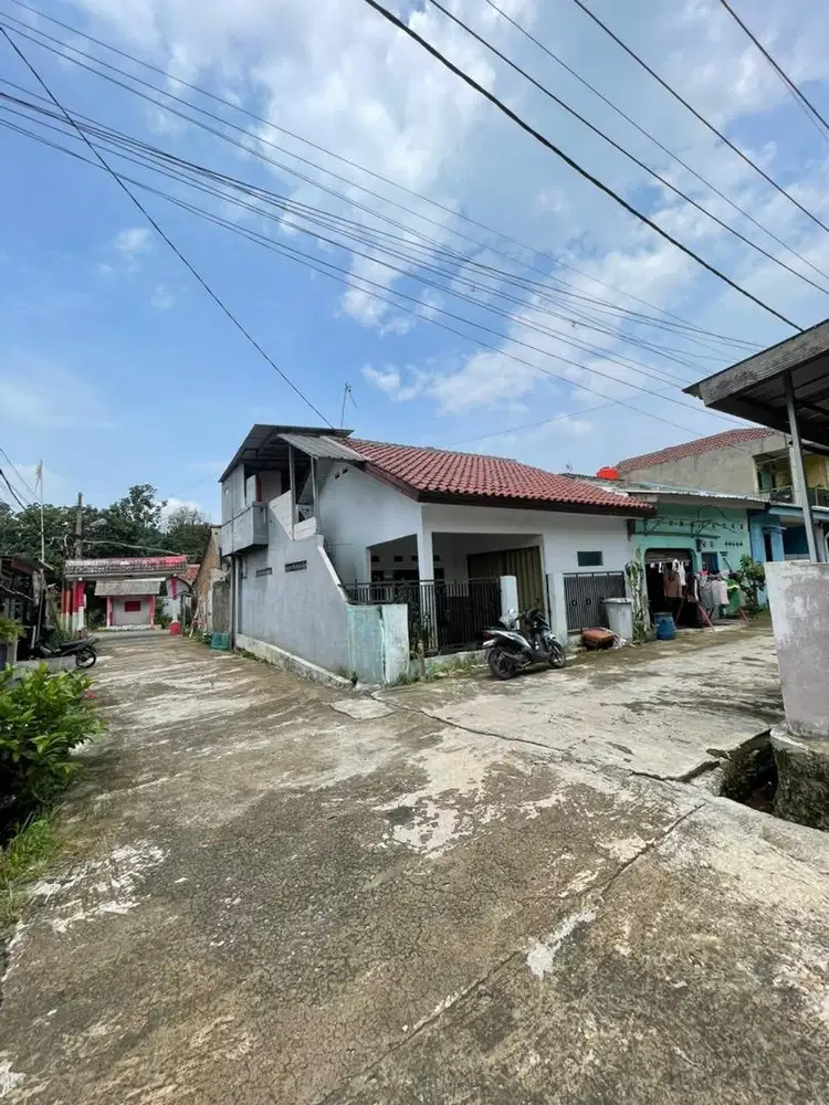 Dijual Rumah 2 Lantai Siap Huni Tidak Perlu ada Perbaikan!!!