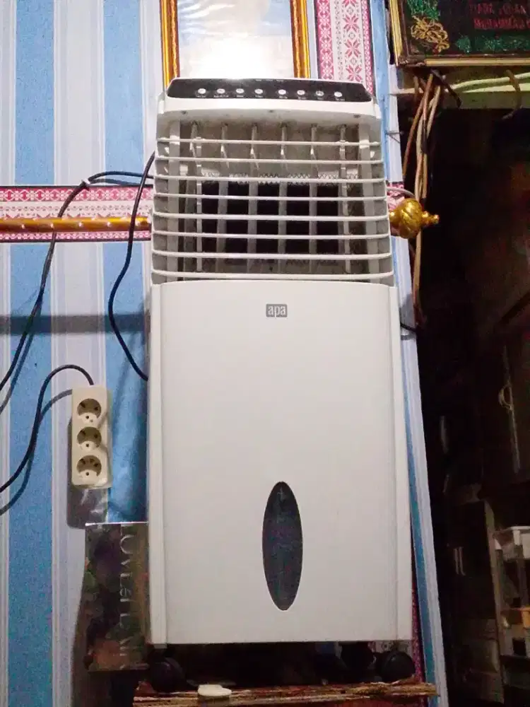 Alat elektronik rumah tangga