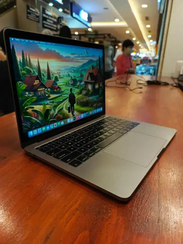 Macbook Pro Retina 13 inch , 2017 non touchbar