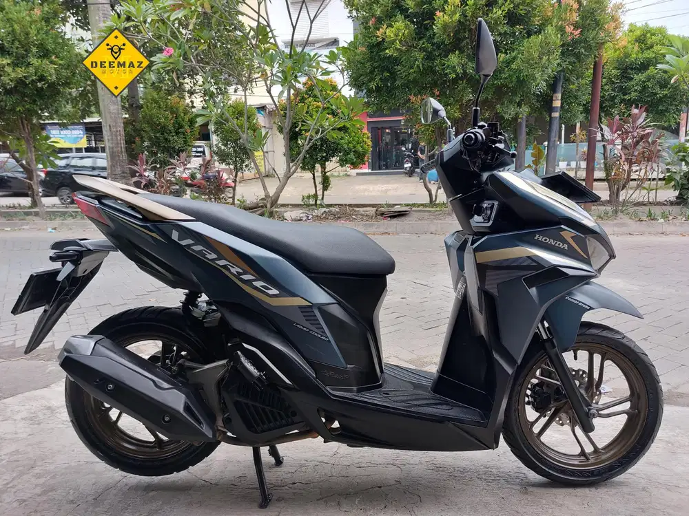 (DP 800 Rb)‼️ Honda Vario 125 CBS ISS Keyless Biru Mulus 2023