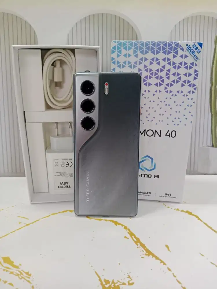 Tecno Camon 40 ram 8/128gb