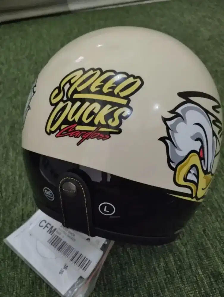 Helm Cargloss Motif