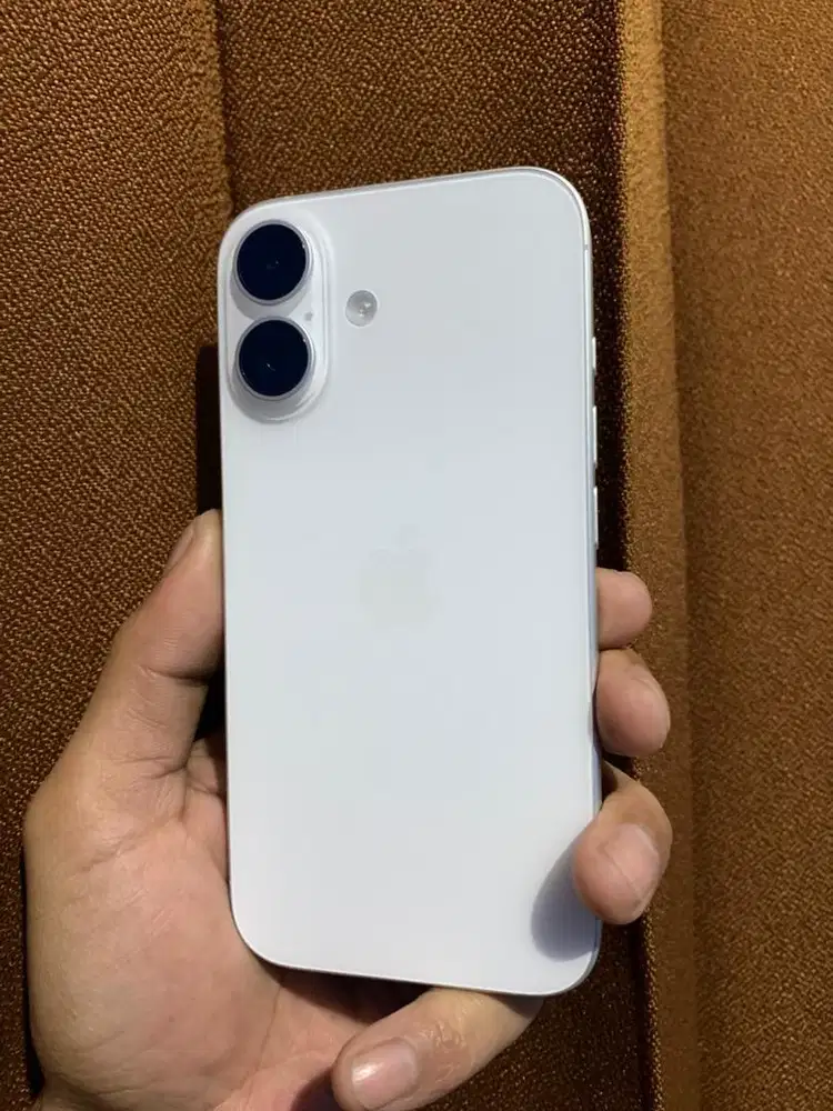 Iphone 16 128gb ibox garansi Des2026