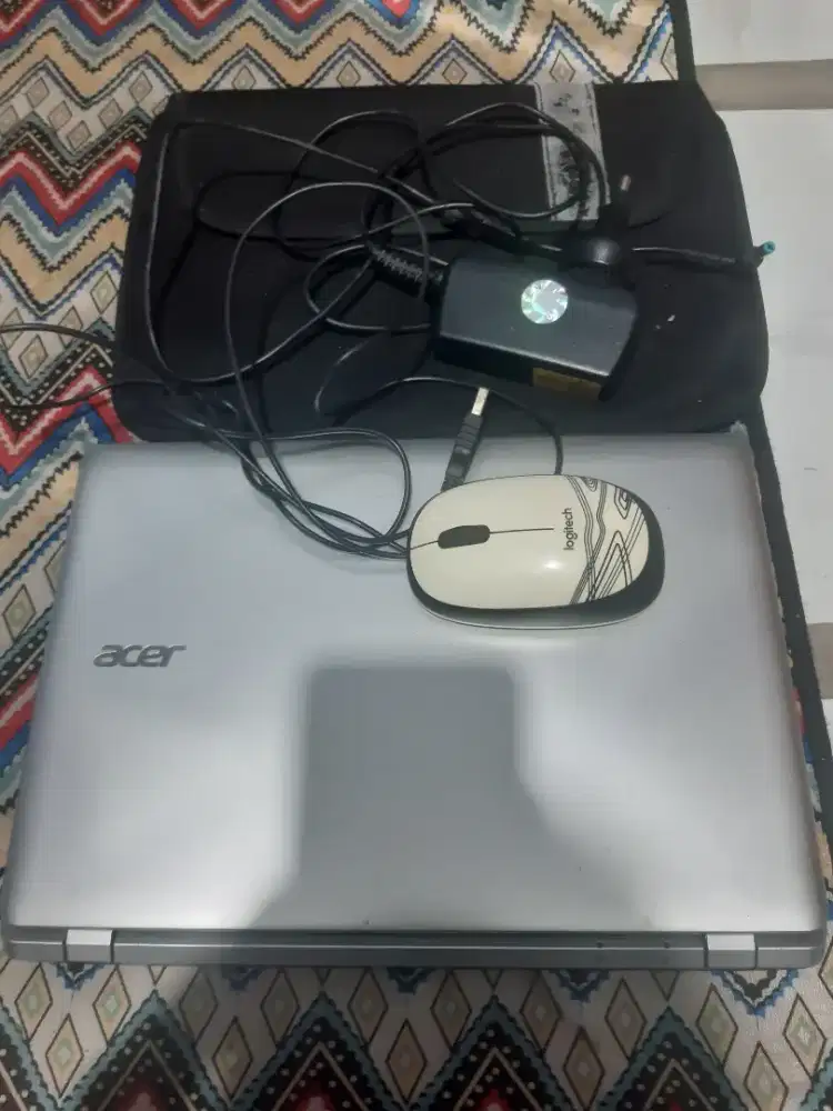 Laptop Acer E11 Ram 4GB Hdd 500GB