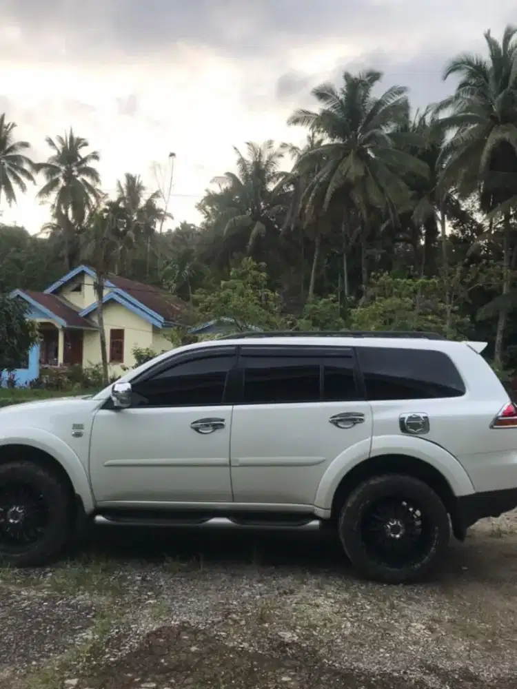 Pajero Sport Dakar AT Diesel 2013