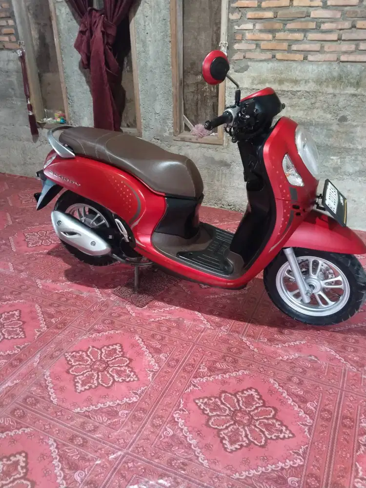 Di jual krn gk ada lagi yg pakek(meninggal)