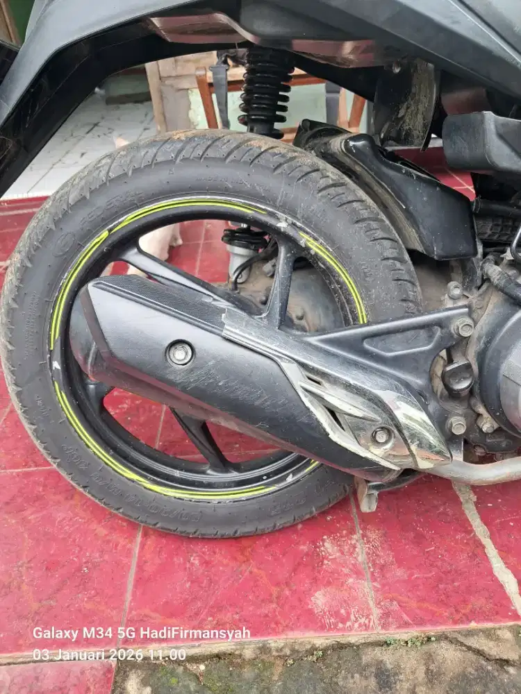 Cover knalpot Vario 110 fi stater kasar Original Honda