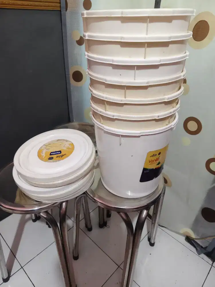 Ember bekas eskrim 8L