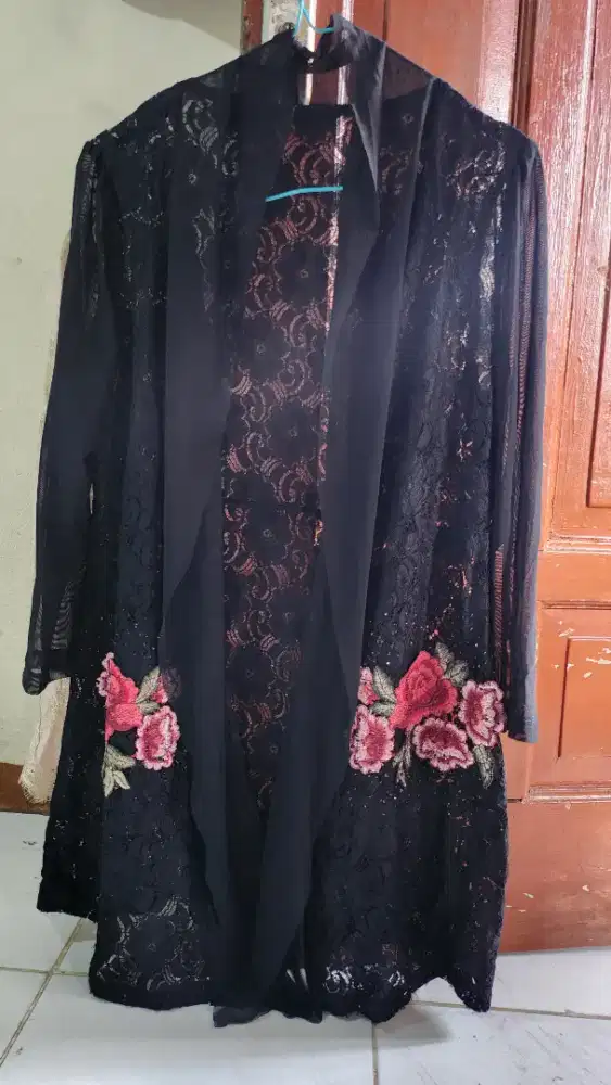 Cardigan brukat bordir bunga