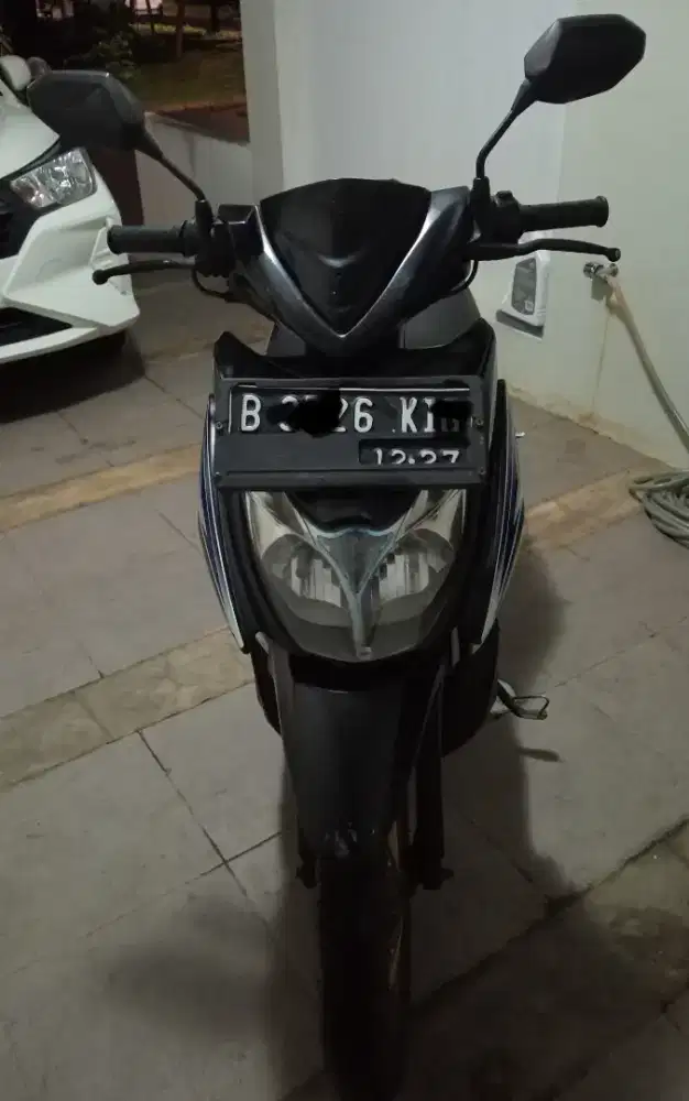 Suzuki Hayate warna hitam