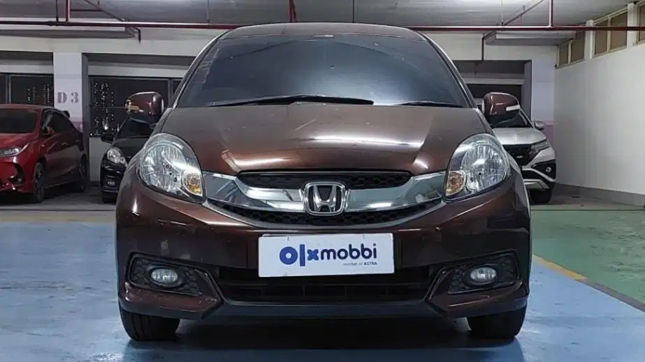 TDP 5,JT Honda Mobilio 1.5 E Bensin-MT Merah 2015