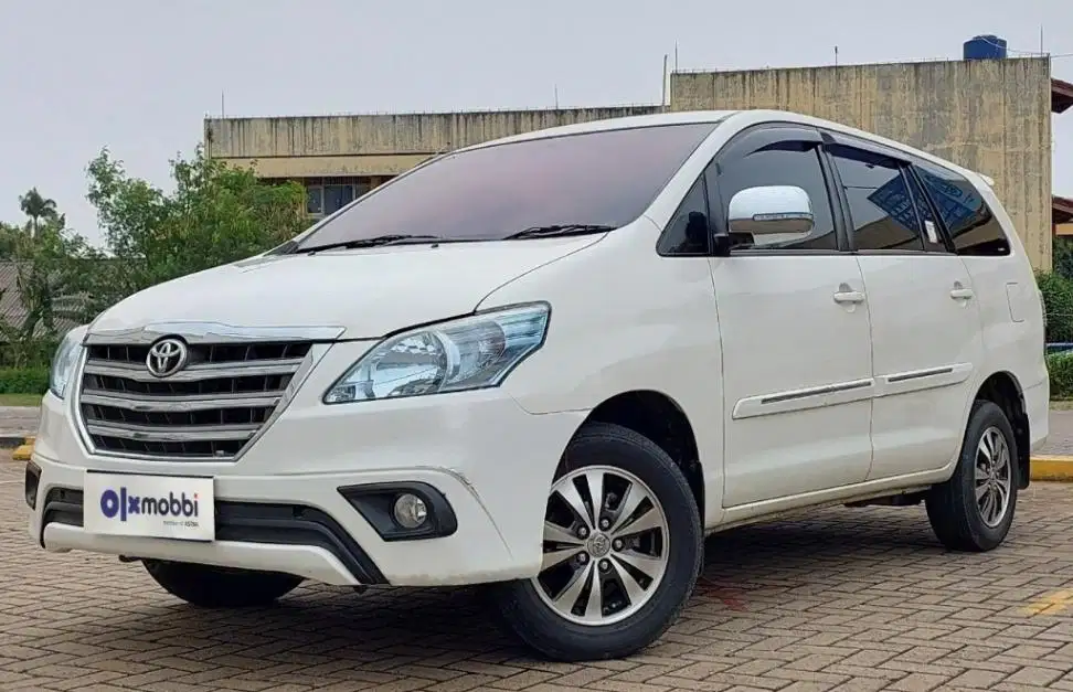 TDP 9,JT Toyota Kijang Innova 2.0 G Bensin-AT Putih 2015