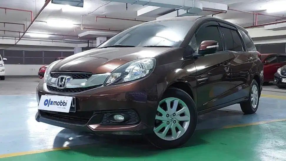 TDP 5,JT Honda Mobilio 1.5 E Bensin-MT Merah 2015