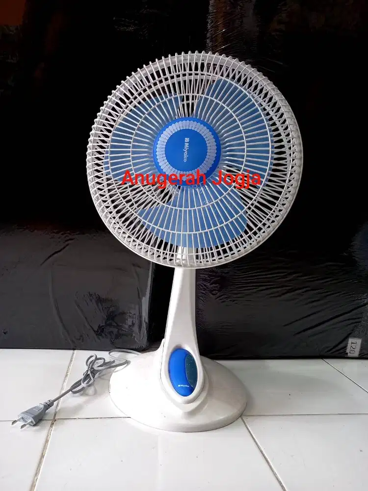Kipas Angin Miyako 1227