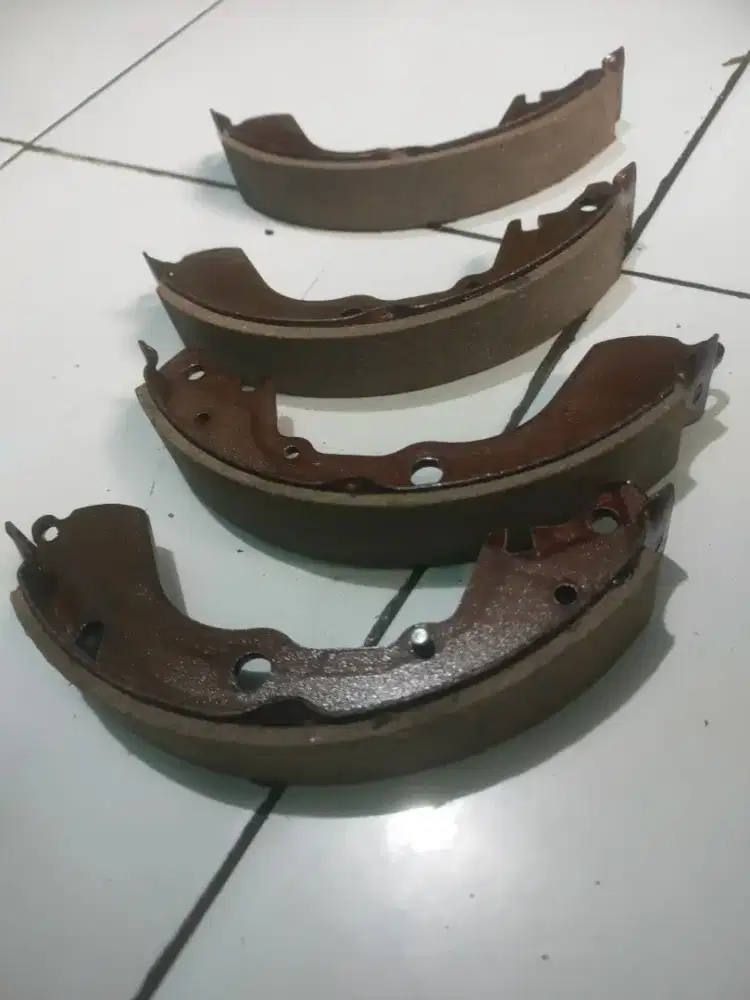 Kampas rem belakang Datsun go+