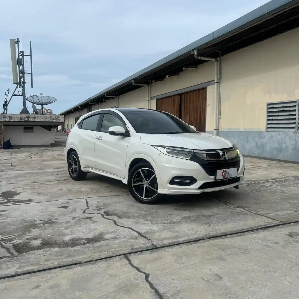 Honda HRV HR-V Prestige 2021 LOW KM