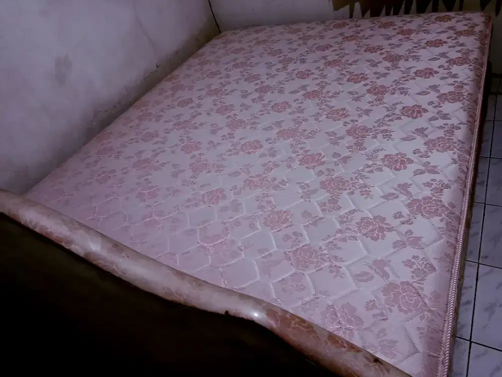 Satu Set Springbed Guhdo