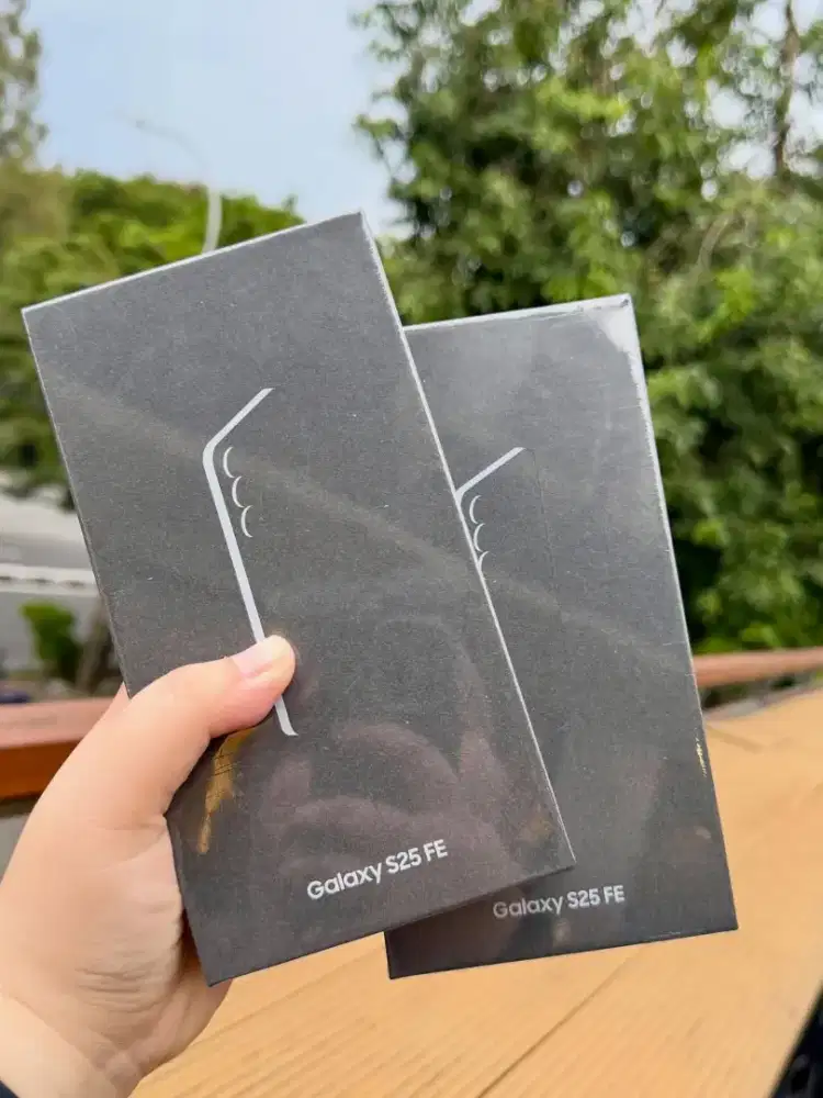 Samsung S25 fE 8/256 new