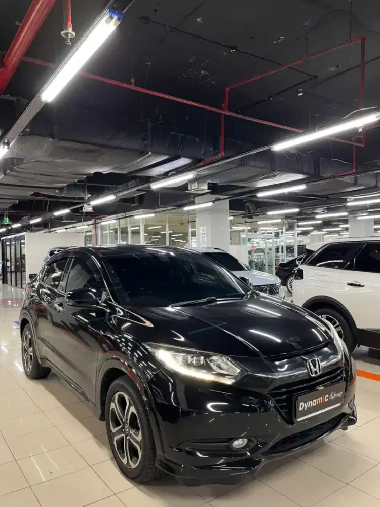 Honda HRV 1.8 Prestige thn 2017 Black on Black
