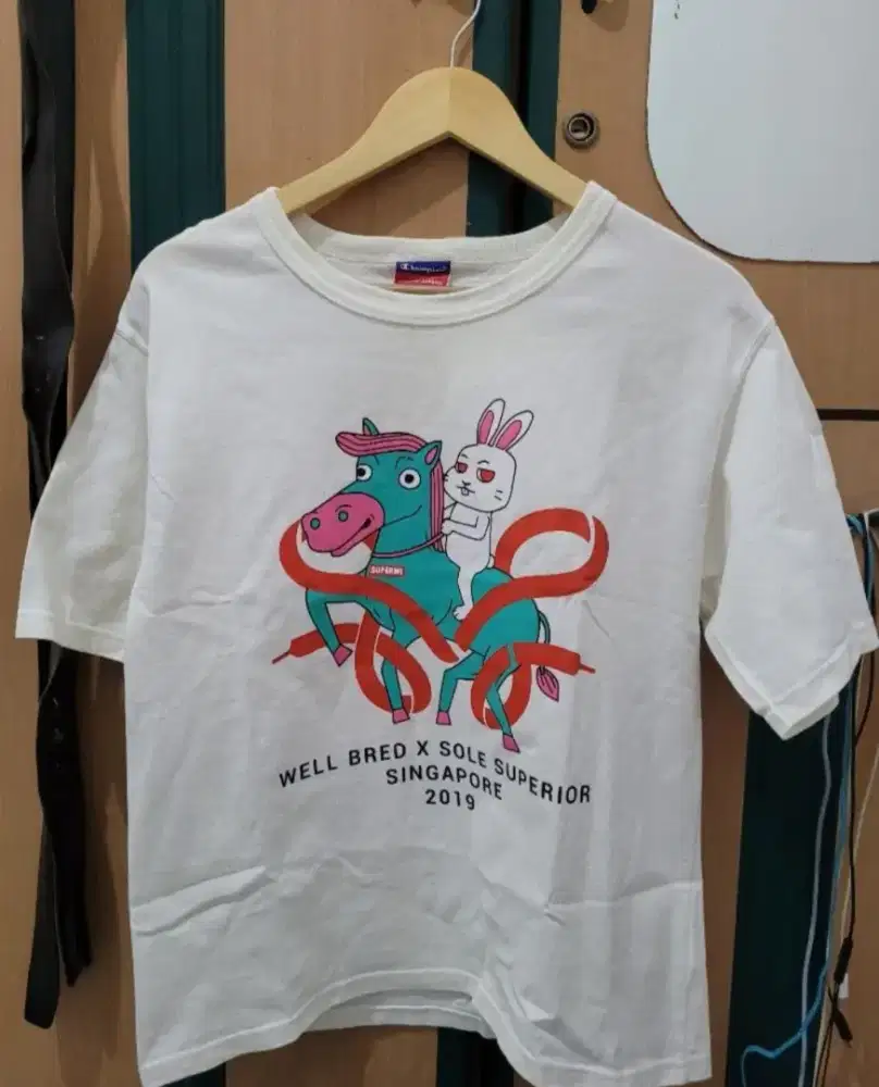 Kaos CHAMPION putih gading