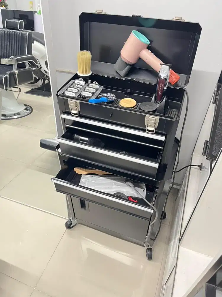 Trolley Barber Profesional – Lengkap & Kondisi Terawat