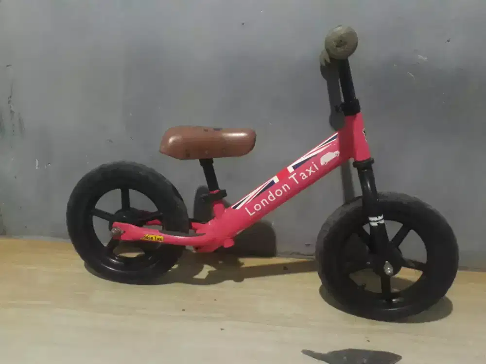 push bike london taxi