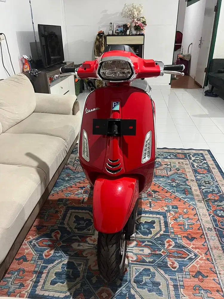 Di jual Vespa Sprint 150 (Kondisi Baru) merk PIAGGIO