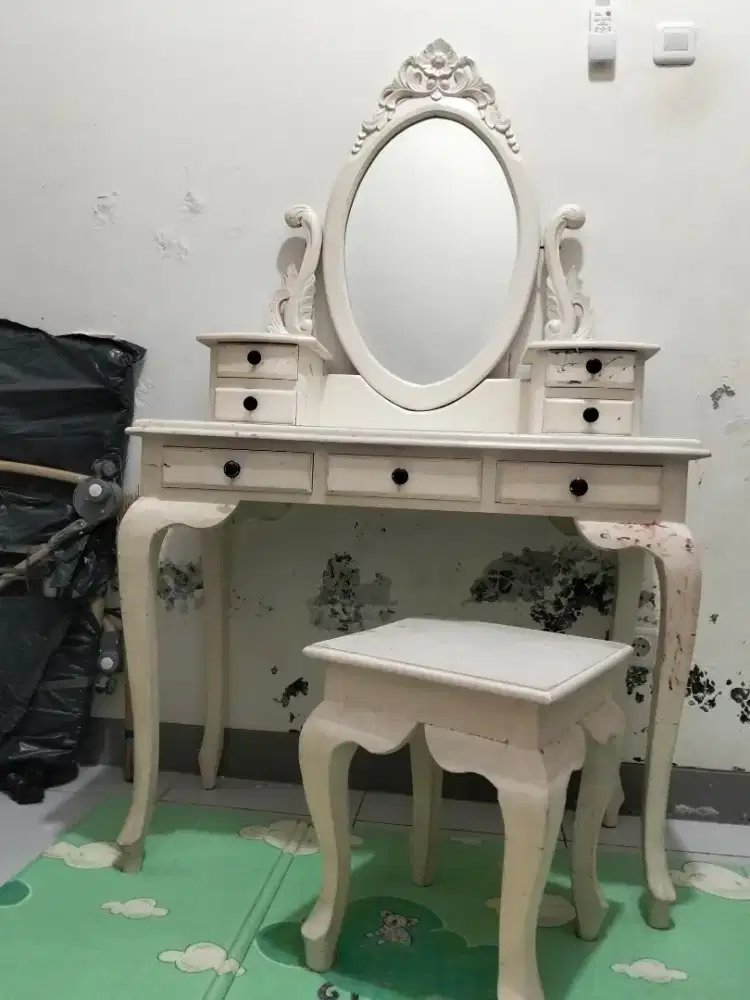 MEJA RIAS KAYU JATI ASLI