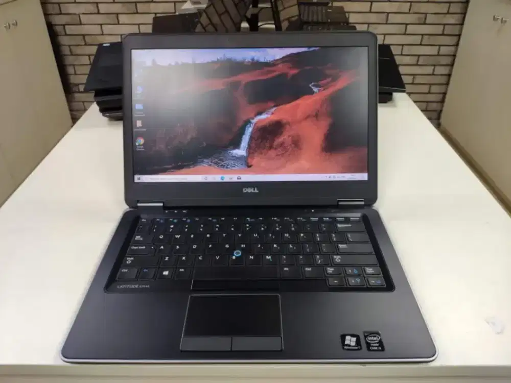 Dell Latittude E7440 Core i5-4300M Ram 8Gb SSD 128Gb