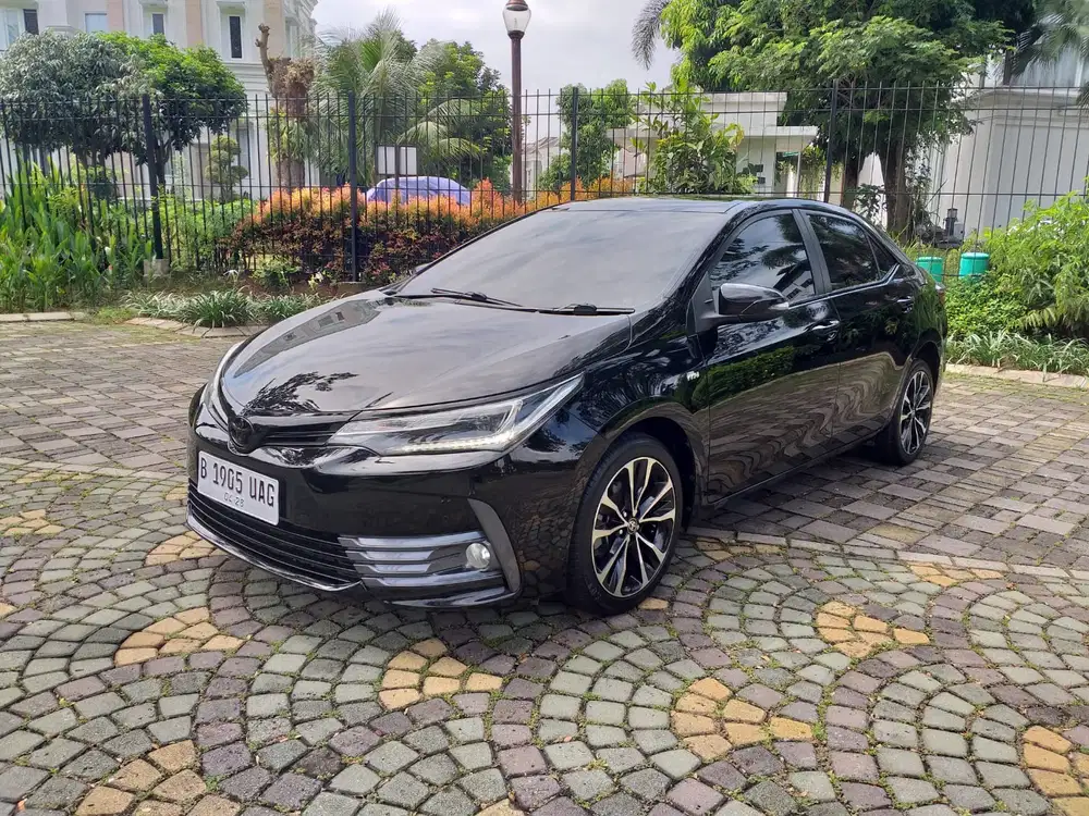 TOYOTA COROLLA ALTIS 1.8 V-AT 2018