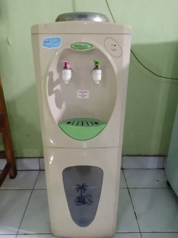 Dispenser bekas garansi uang kembali