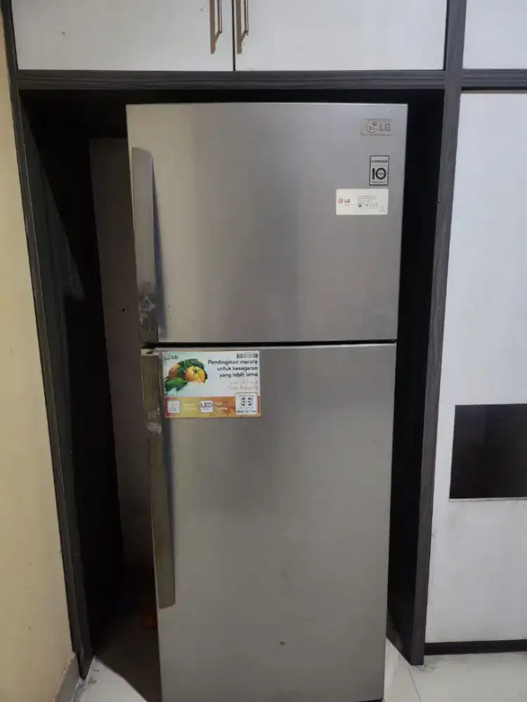 KULKAS LG 2 PINTU