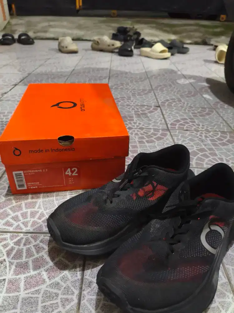 Sepatu Lari Ortuseight Hyperdrive 2.2